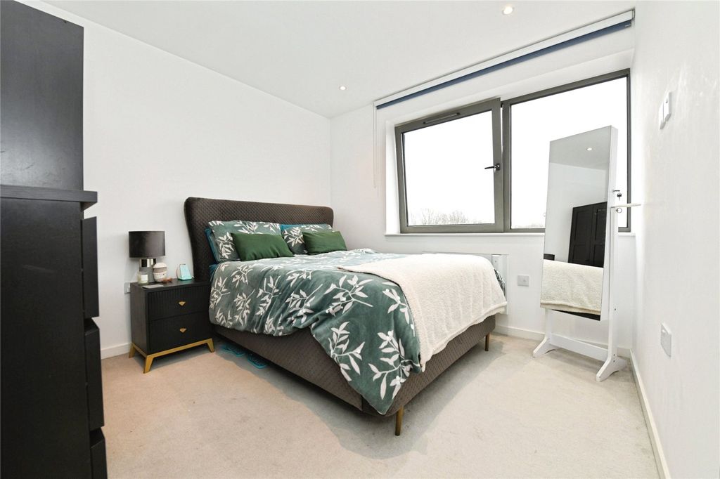 Property photo 2 of 16 Internal