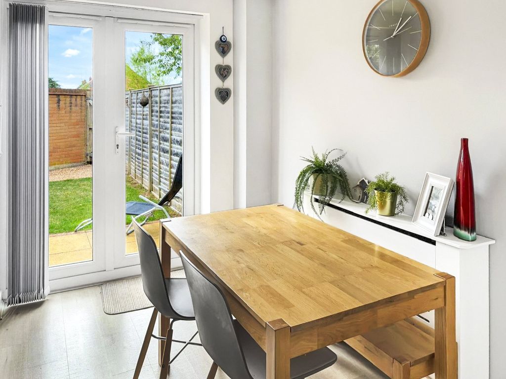 Property photo 2 of 11 Picture No. 37