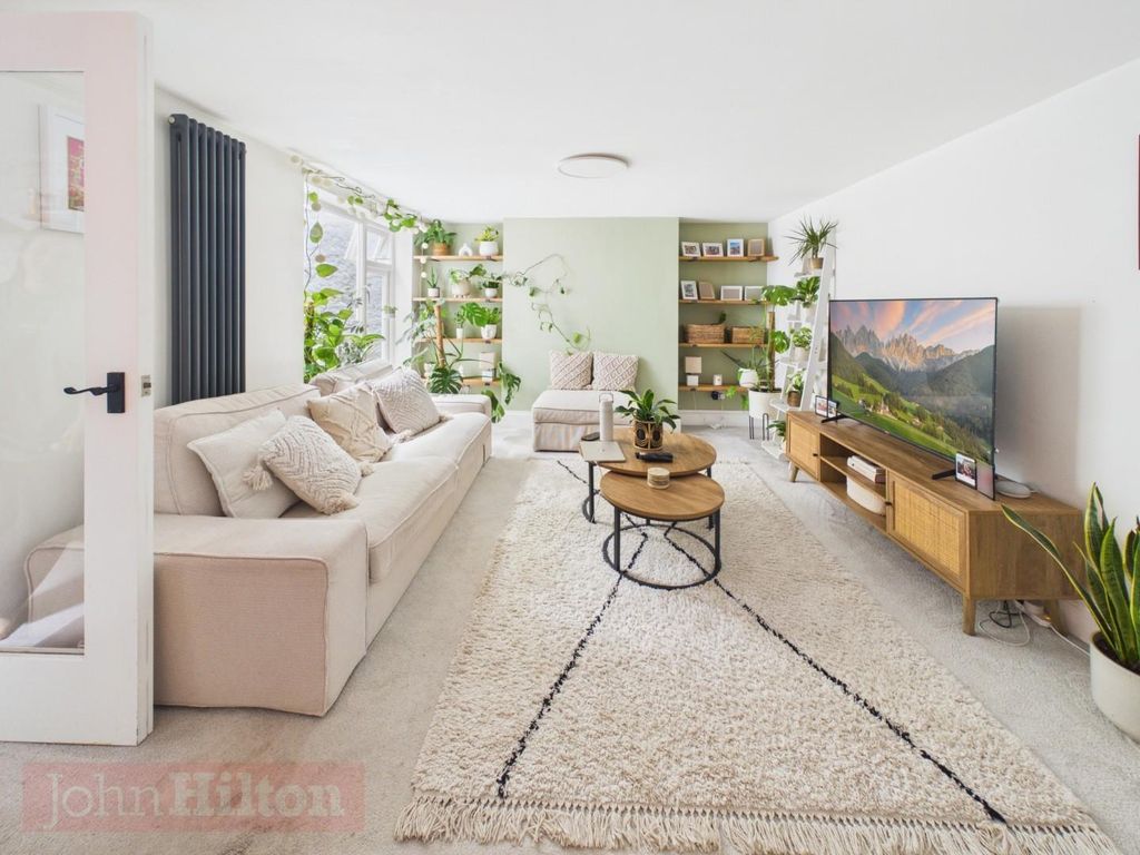 Property photo 3 of 8 Pr0713-Still005.Jpg