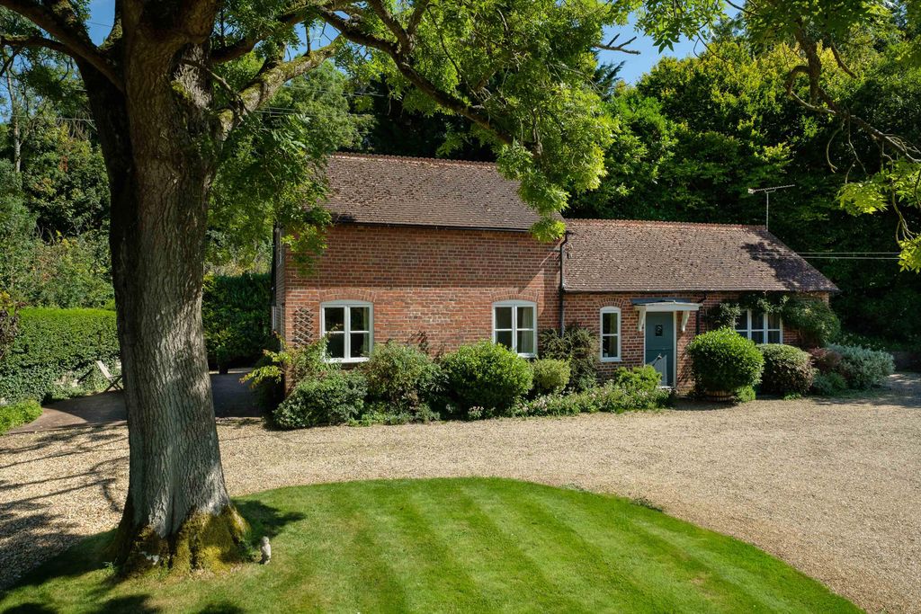 Property photo 3 of 19 Image