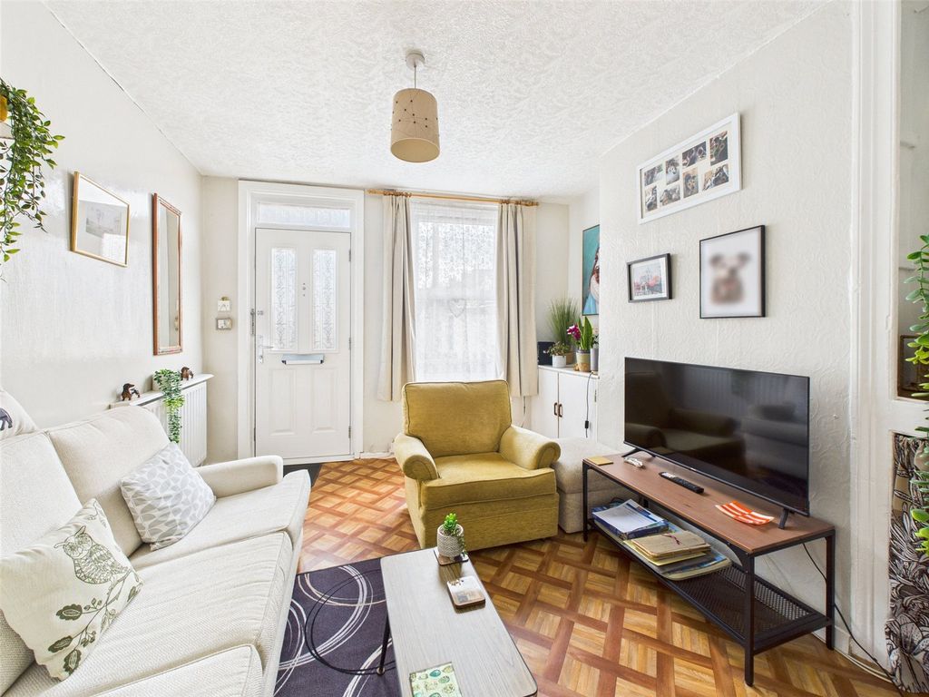 Property photo 2 of 10 Picture No. 03