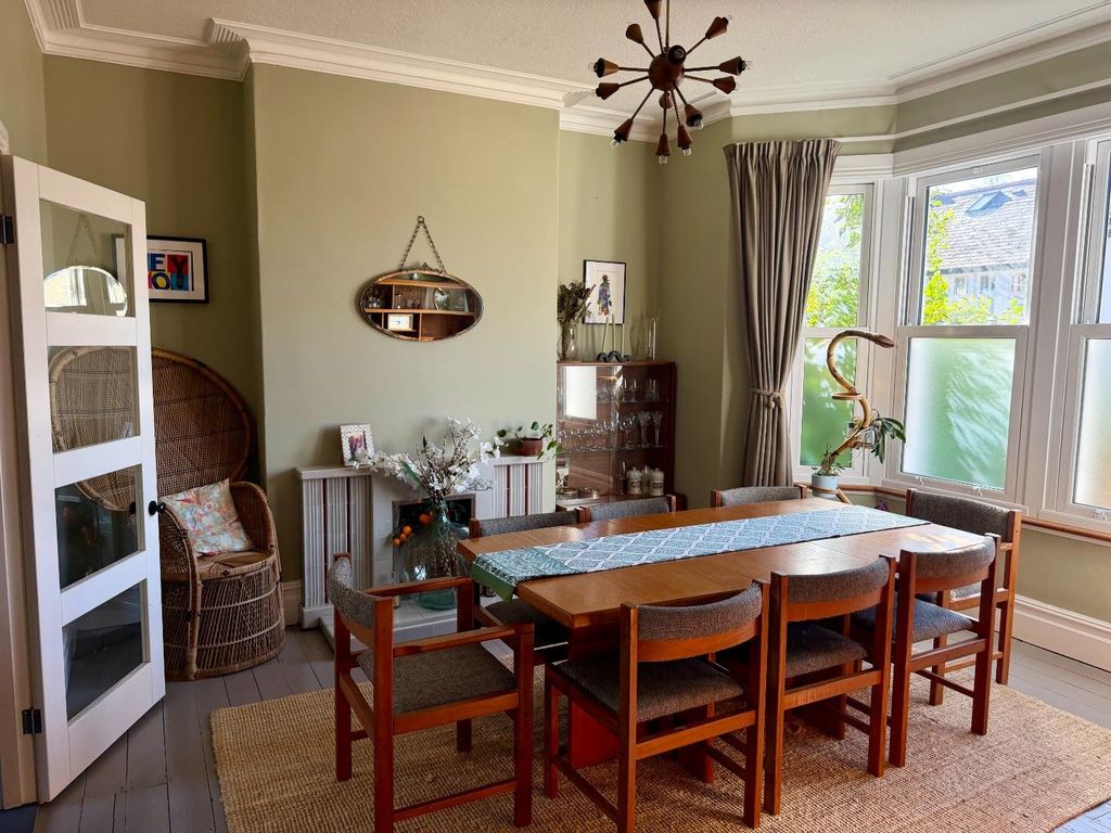 Property photo 2 of 31 Reception Room 1