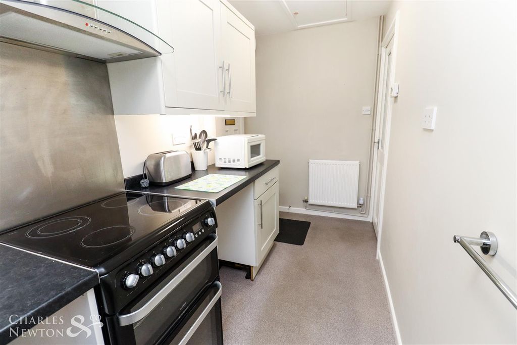 Property photo 3 of 14 Img_9863.Jpg