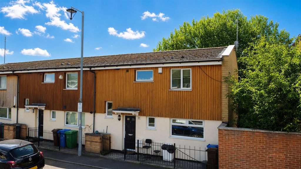 Property photo 1 of 21 Greengage For Sale