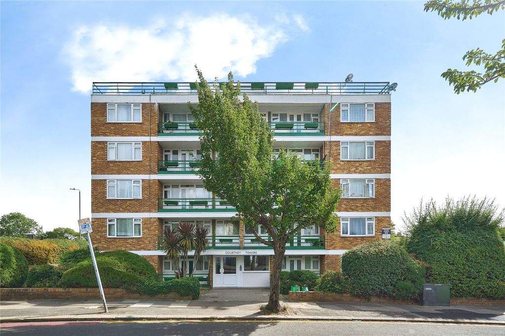 Property photo 1 of 19 Picture No. 02