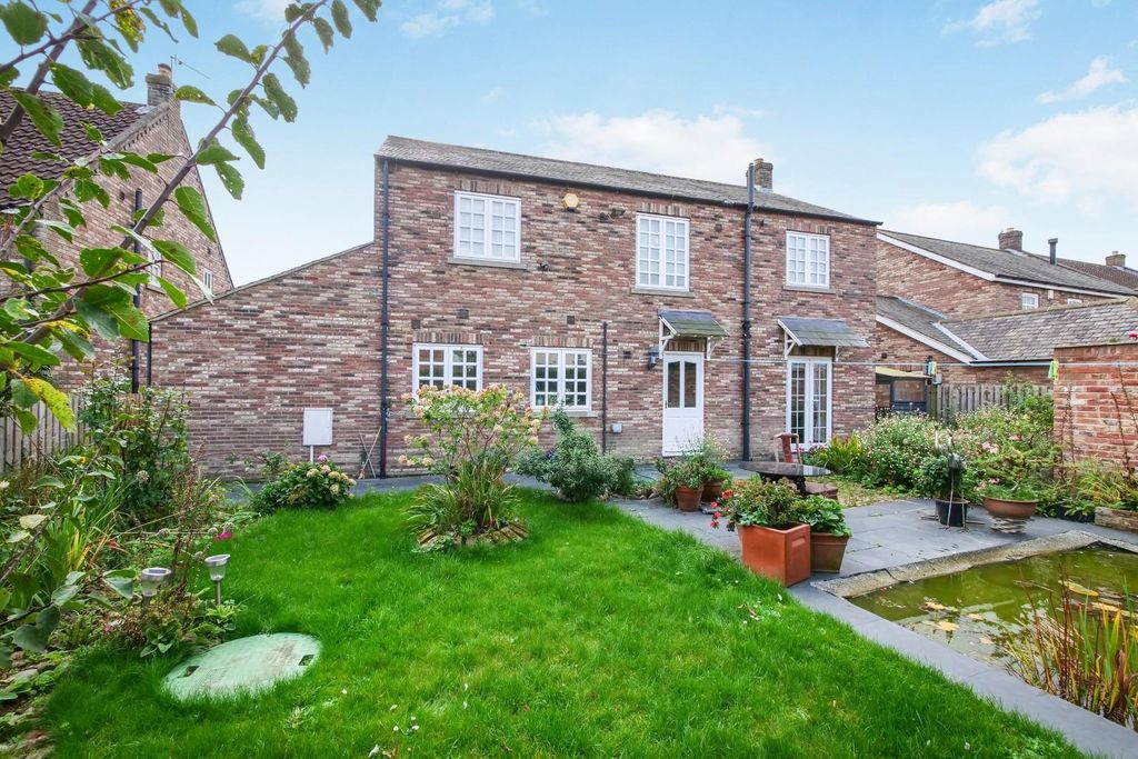 Property photo 1 of 32 Pnmb0044.Jpg