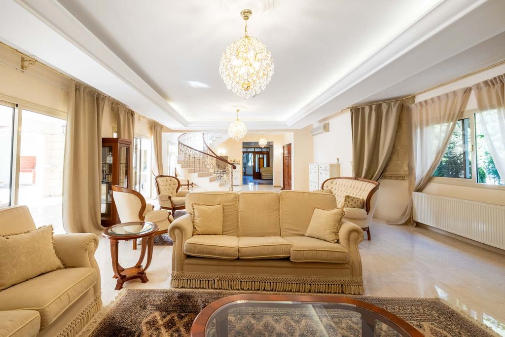 Property photo 3 of 30