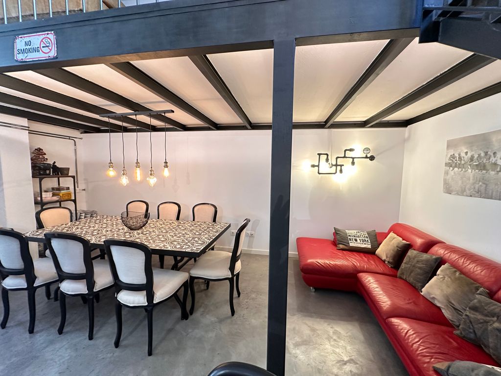 Property photo 1 of 25