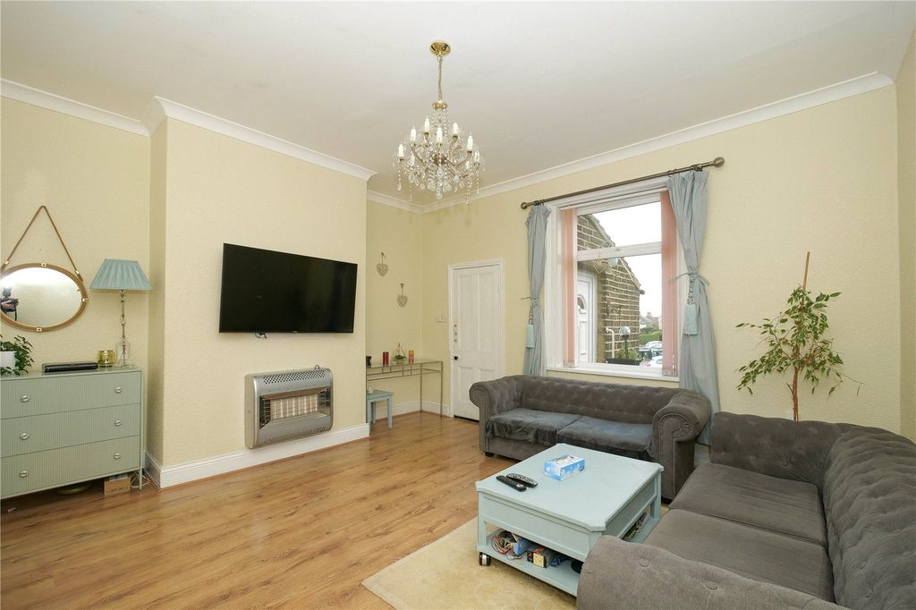 Property photo 3 of 17 Picture No. 04