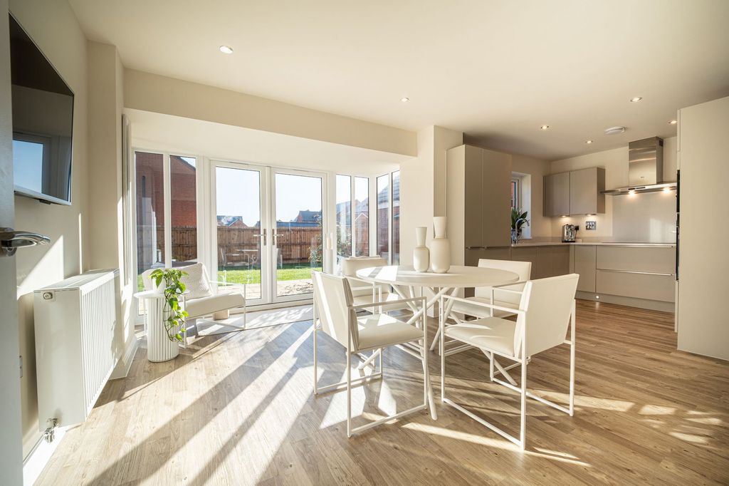 Property photo 2 of 30