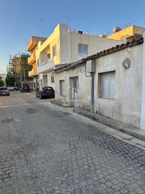 Property photo 1 of 9