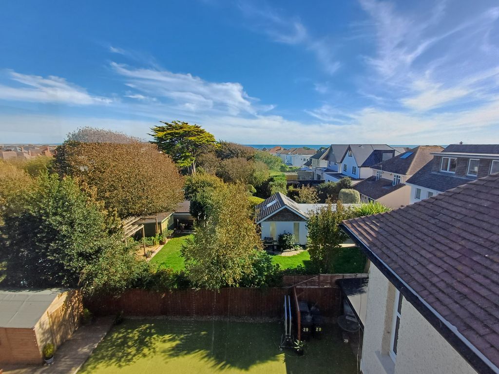 Property photo 1 of 13 1000014268
