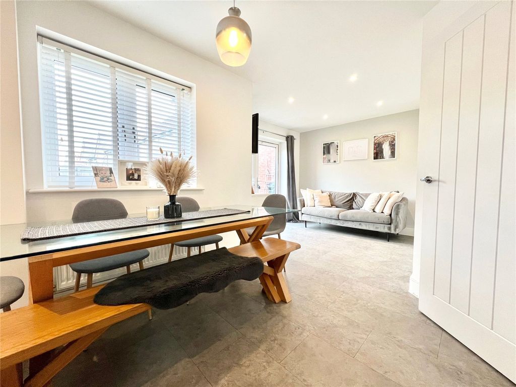 Property photo 3 of 30 Picture No. 31