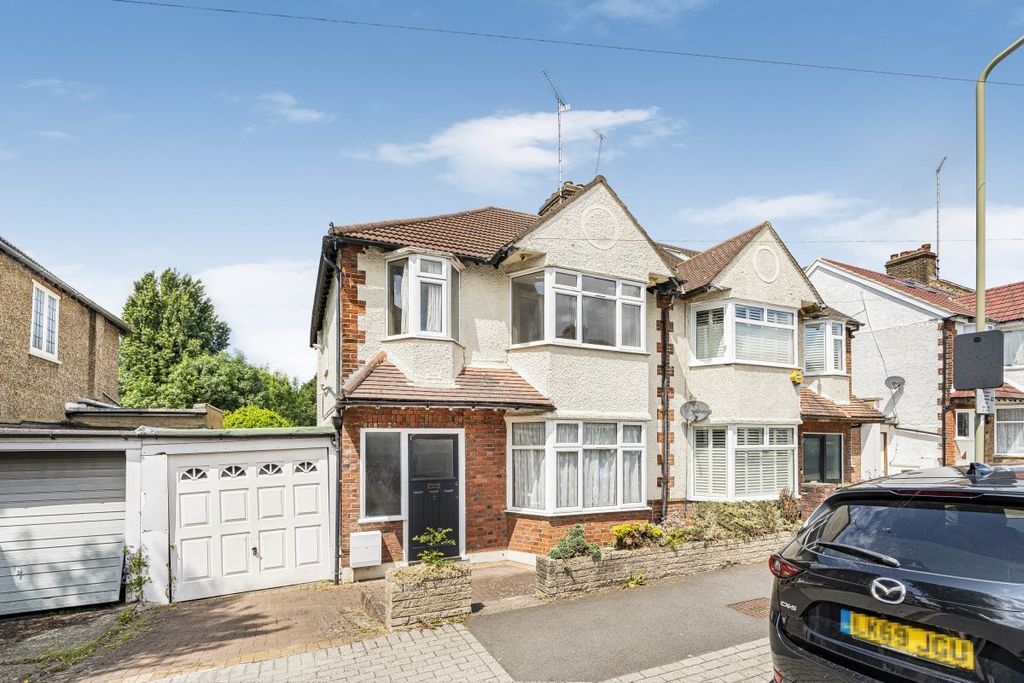 Property photo 1 of 6