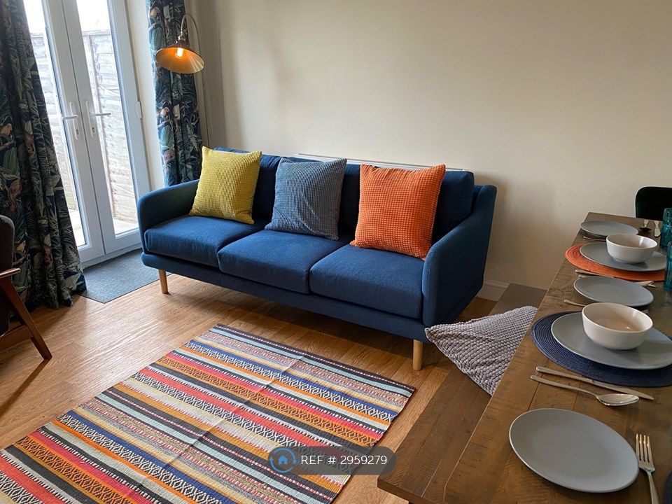 Property photo 3 of 15 Lounge Area
