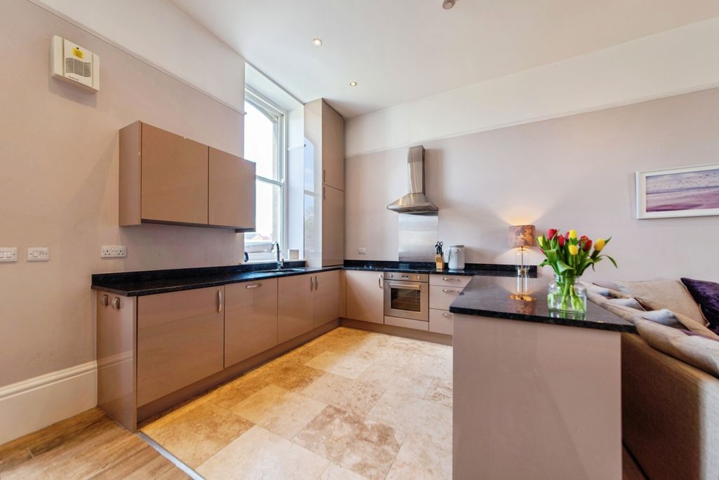 Property photo 2 of 14 Pbox-Img.Jpg