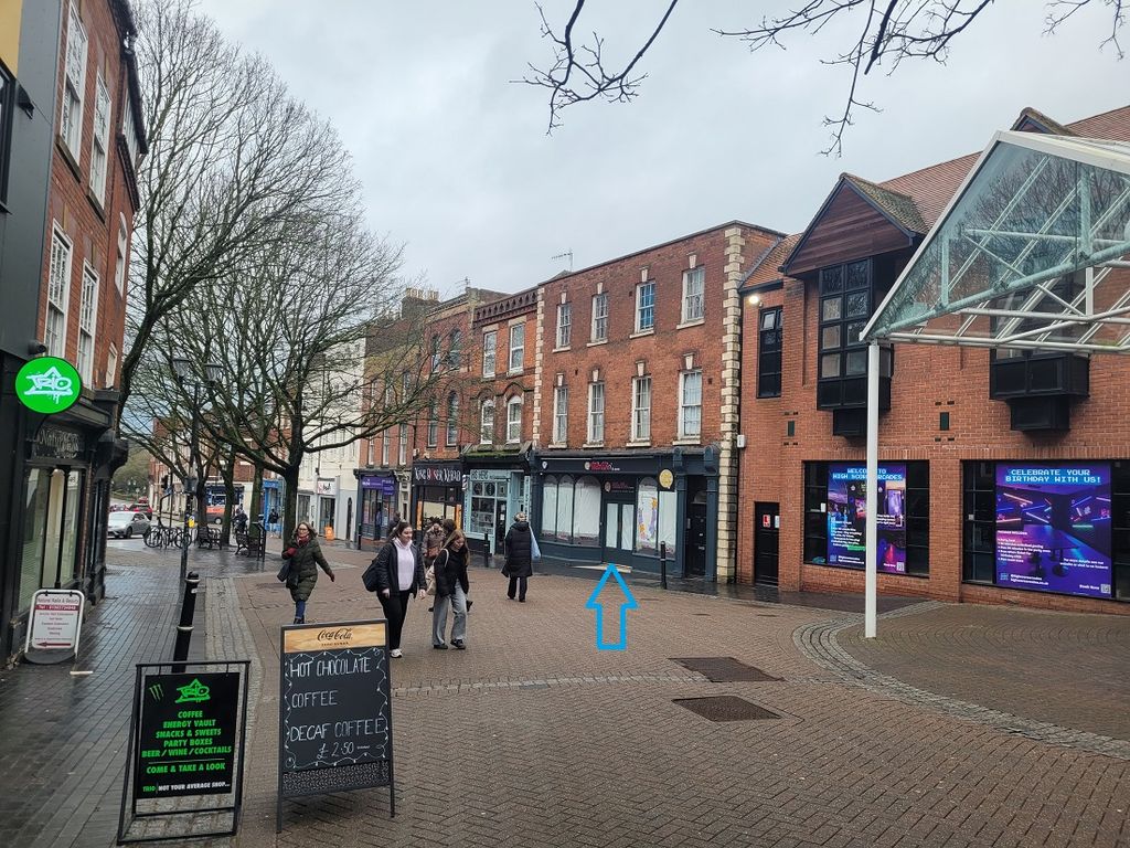 Property photo 2 of 10