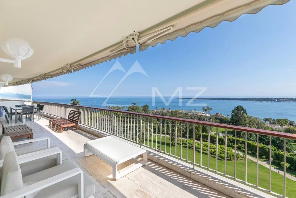 Property photo 1 of 31 Exceptional Apartment In A Prestigious Résidence