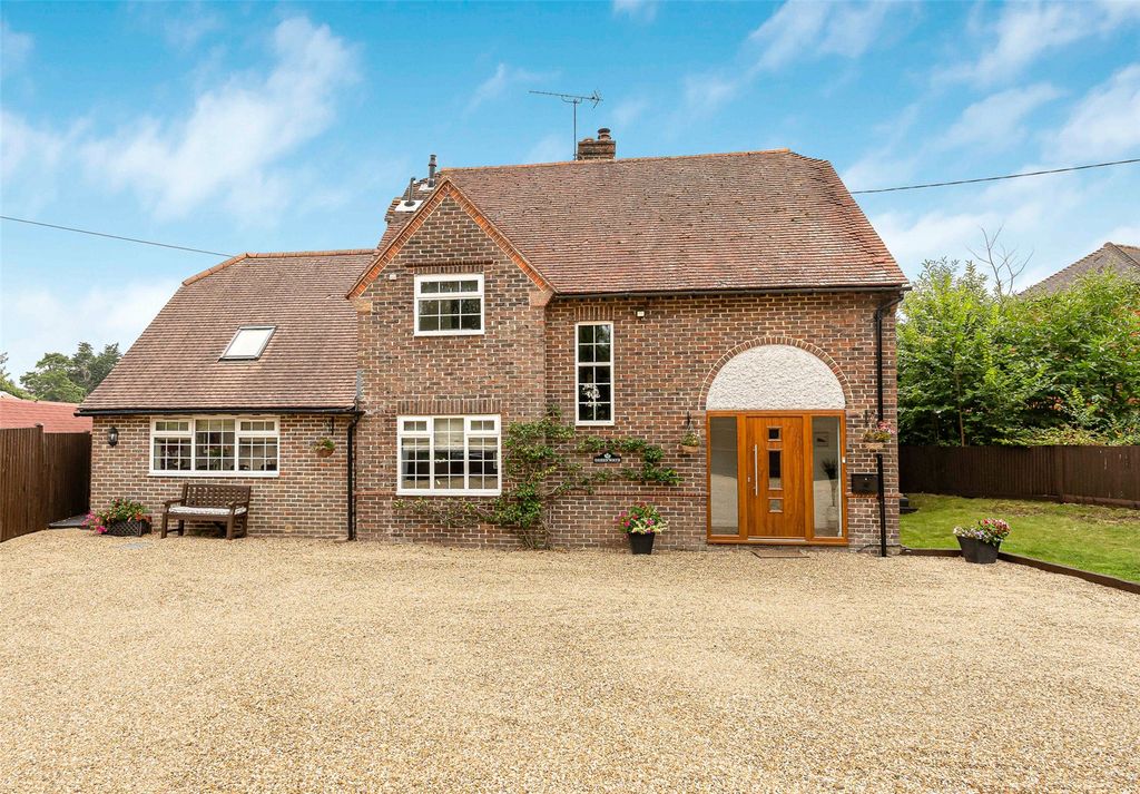 Property photo 1 of 34 Picture No. 16