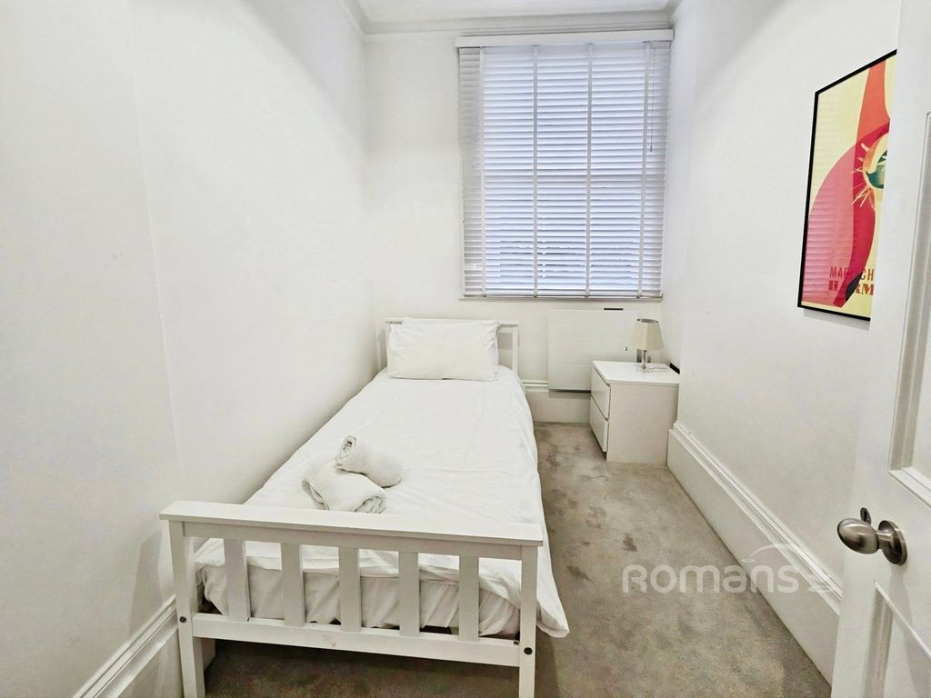 Property photo 3 of 9 Pbox-Img.Jpg