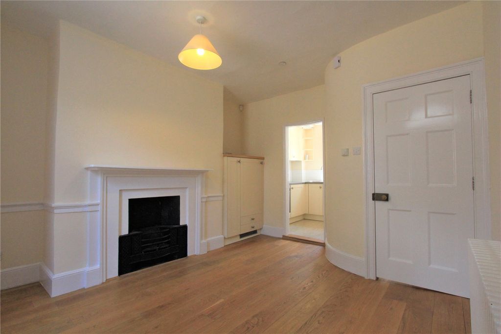 Property photo 2 of 8 Picture No. 05