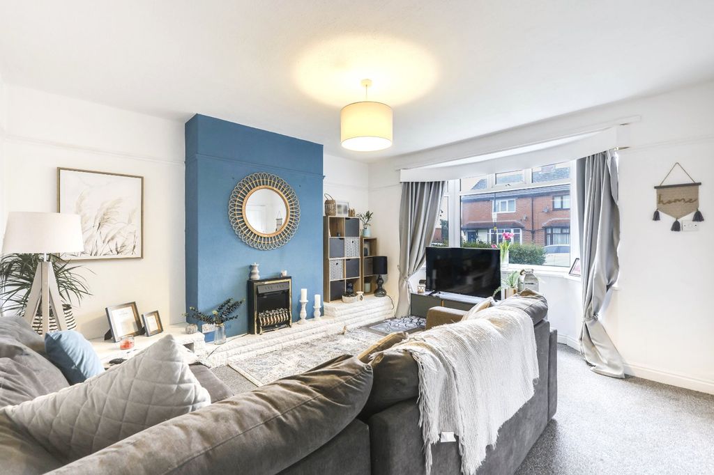 Property photo 2 of 11 Picture No. 14