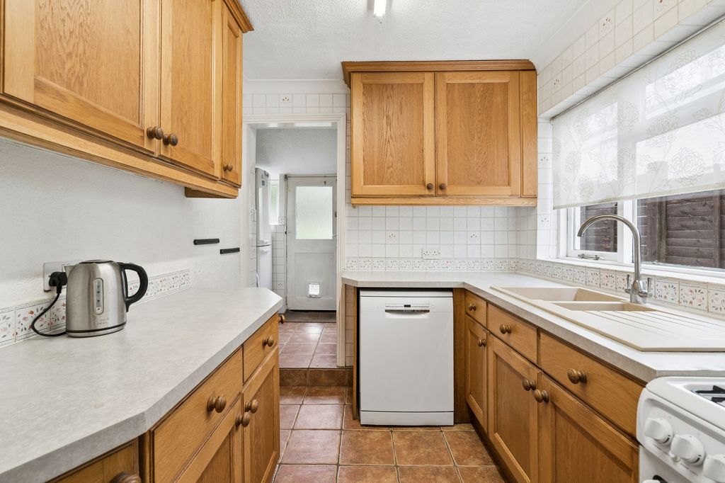 Property photo 3 of 16