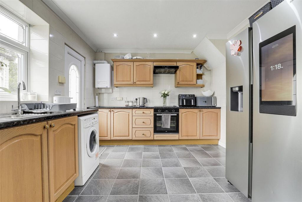 Property photo 3 of 16 12.Jpg