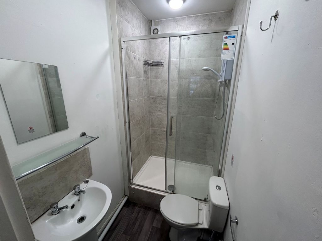 Property photo 2 of 3