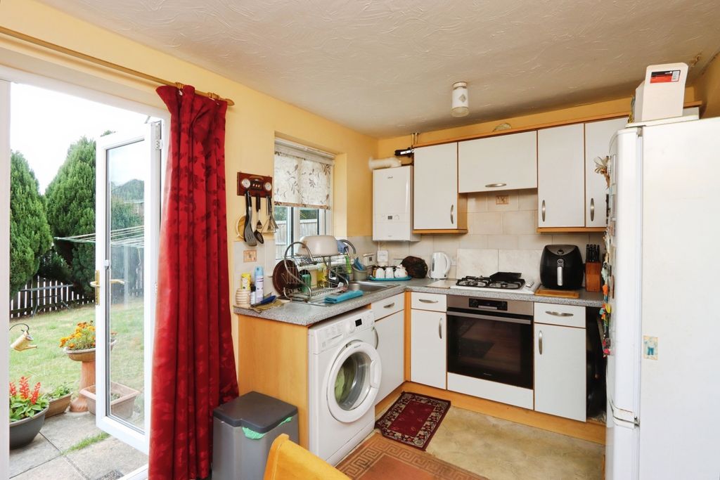 Property photo 2 of 17 Photo