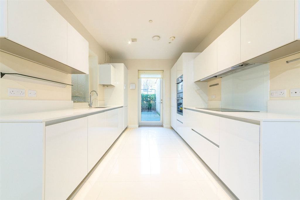 Property photo 3 of 14 Picture No. 09