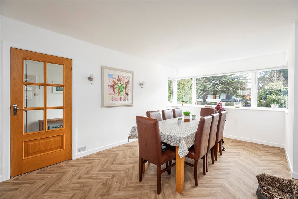 Property photo 3 of 24 Dining Room