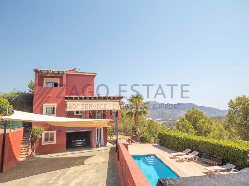 Property photo 1 of 24