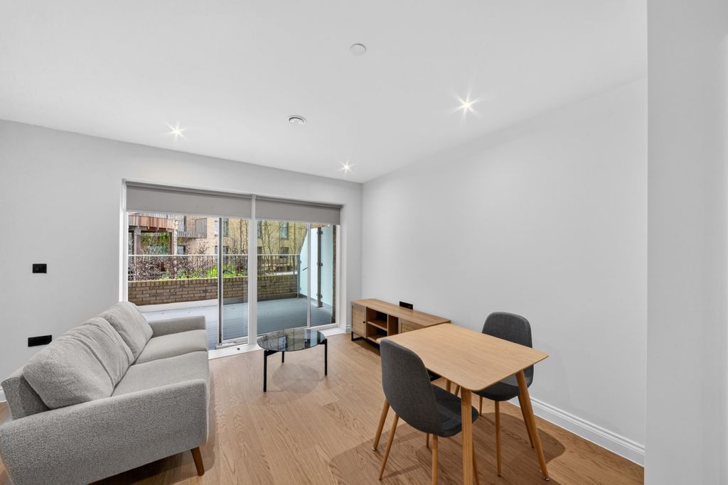 Property photo 1 of 15 Dsc_9028_High