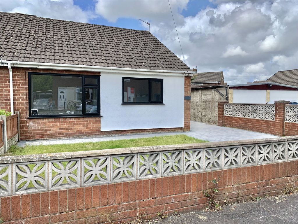 Property photo 1 of 16 Front External
