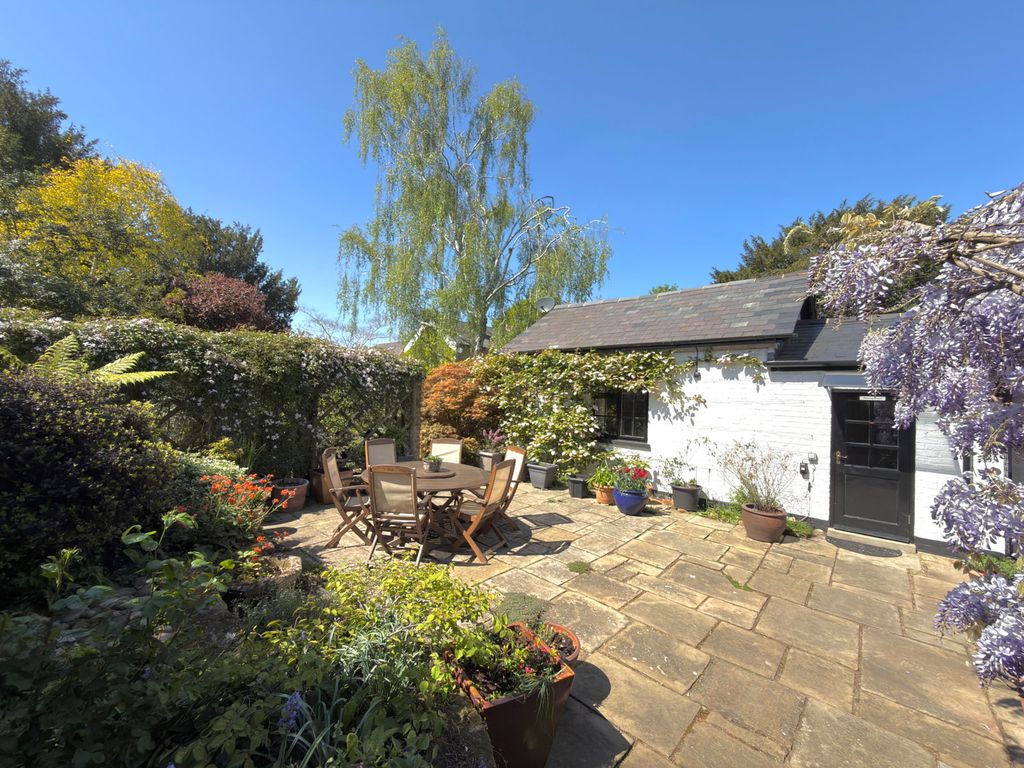 Additional image 29 of 5 bed detached house for saleBangors Road South, Iver SL0