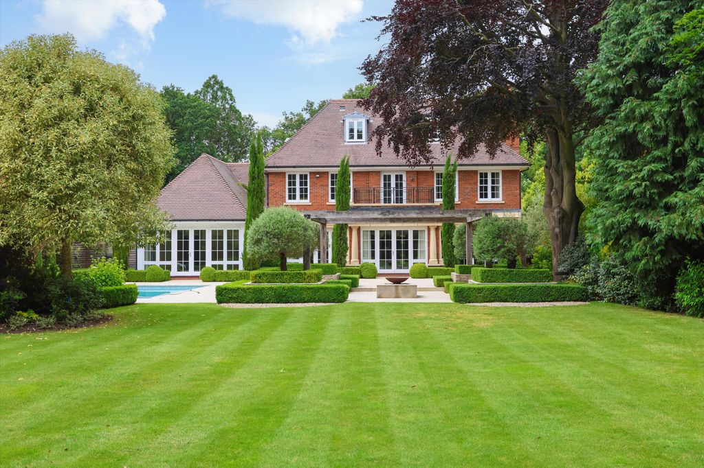 Property photo 3 of 18 Image