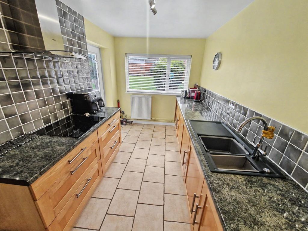 Property photo 3 of 22 20260415_143137.Jpeg