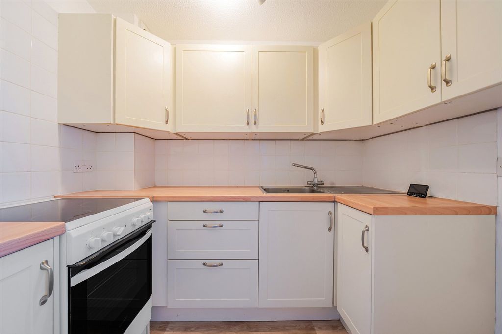 Property photo 3 of 20 Picture No. 01