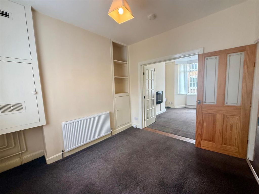 Property photo 3 of 14 Dining Room.Jpg