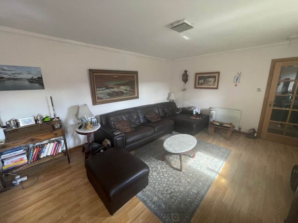 Property photo 3 of 14 Dda19273-6A3c-42A7-853c-87Faf6F594cc