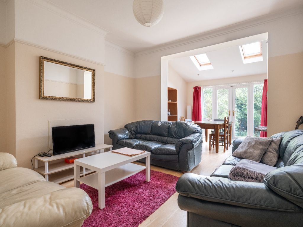 Property photo 3 of 16 3281993