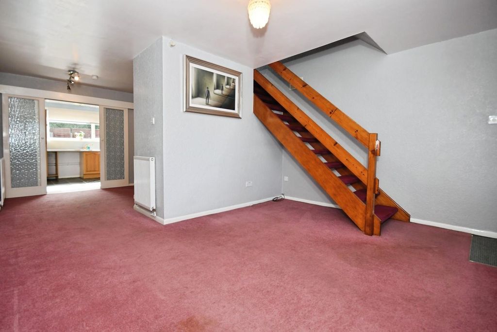 Property photo 3 of 16 Lounge 02.Jpg