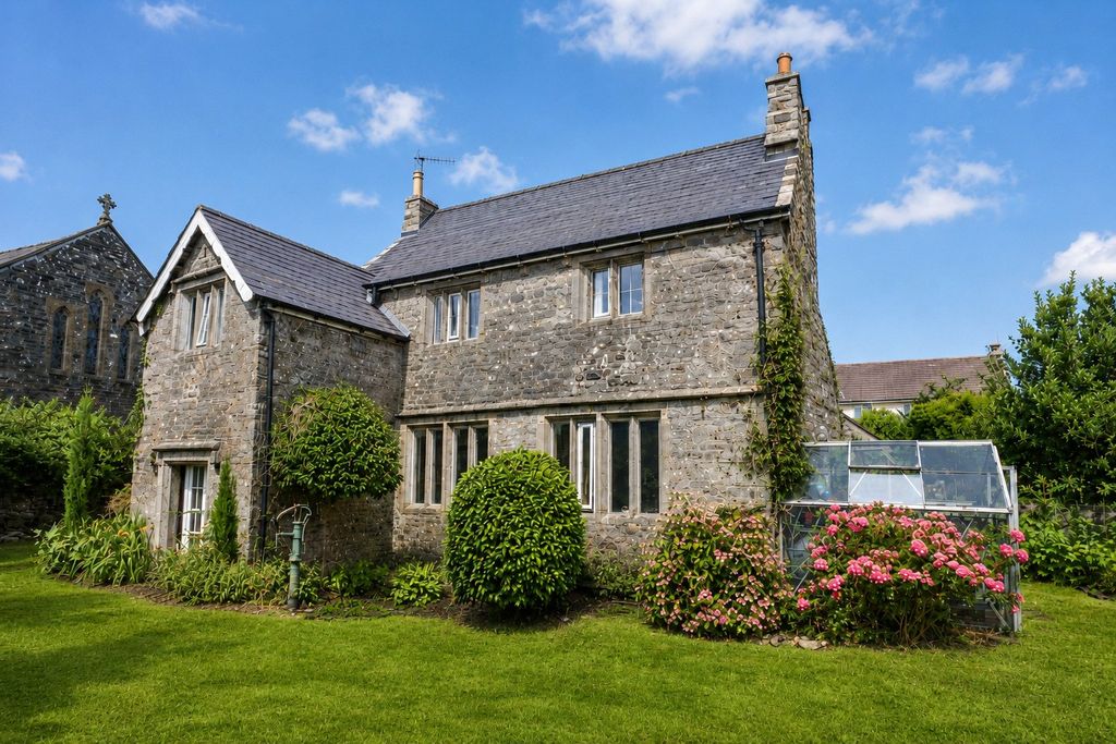 Property photo 1 of 43 Picture No. 48
