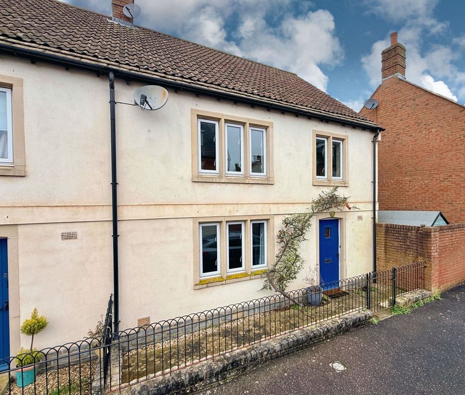 Property photo 1 of 20 Front