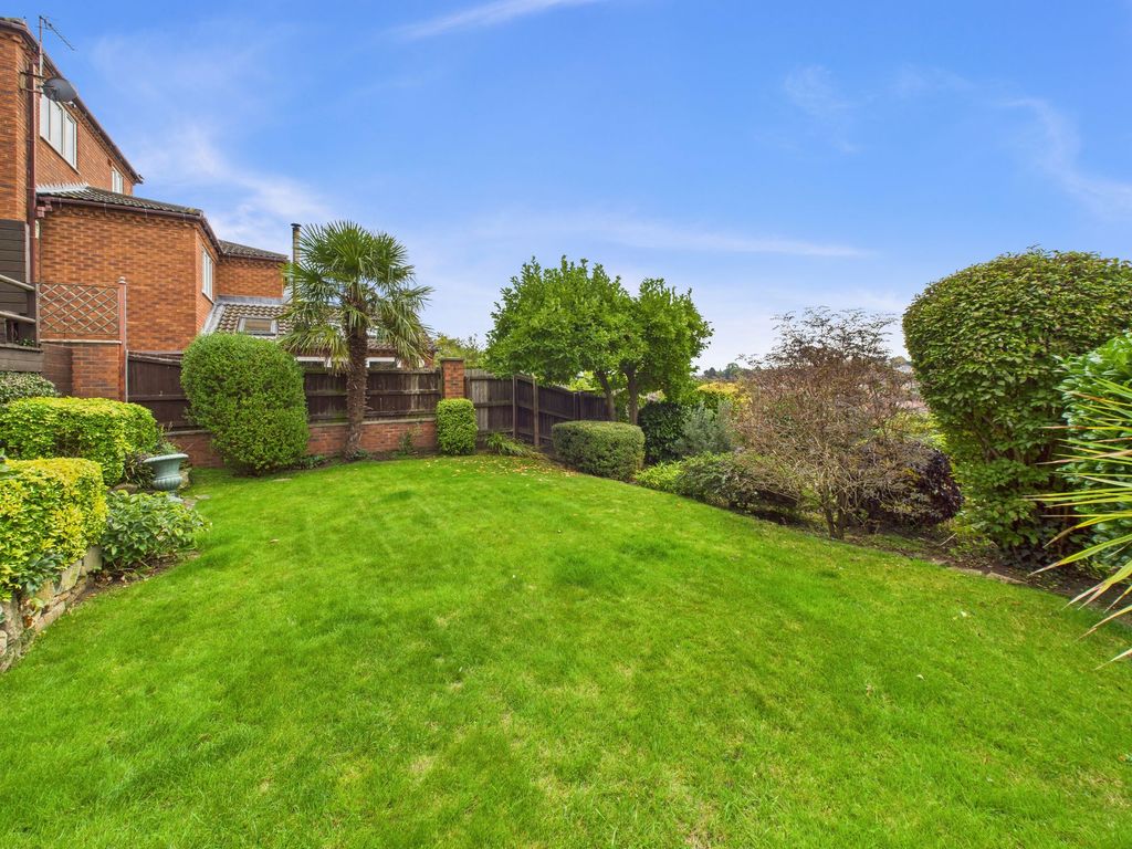 Property photo 3 of 31 Rear Garden