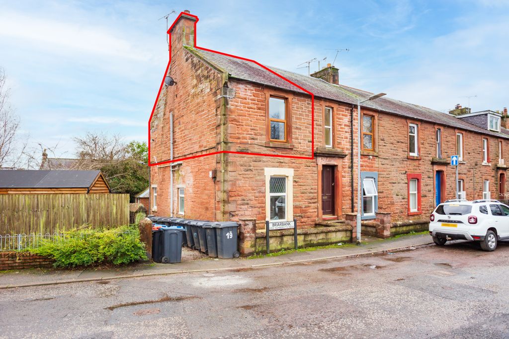 Property photo 1 of 17 Front External