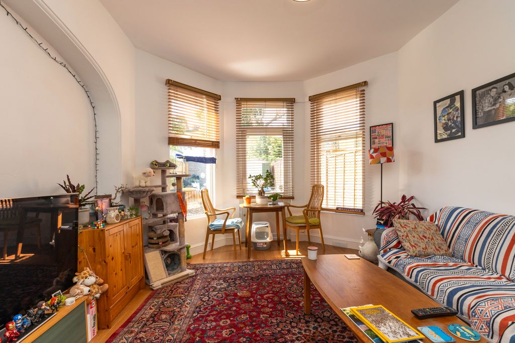 Property photo 2 of 9 Photo #2