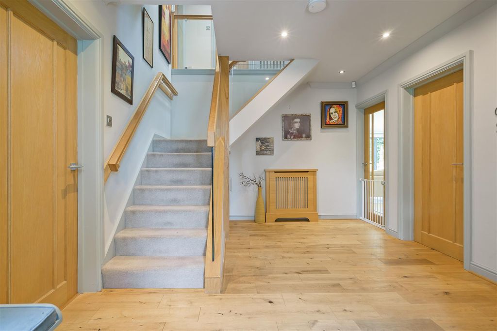 Property photo 2 of 22 20 Oakley Wood Drive_4.Jpg