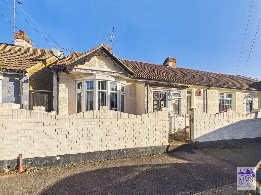 Property photo 1 of 30 Cam04098G0-Pr0166-Still006.Jpg